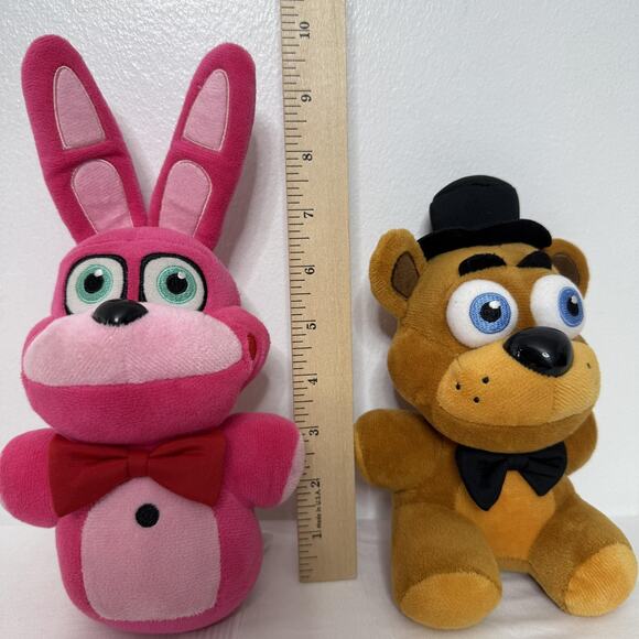 Funko Five Nights at Freddy's Sister Location Plush Lot Bonnet Freddy 2017 FNAF - Picture 9 of 9